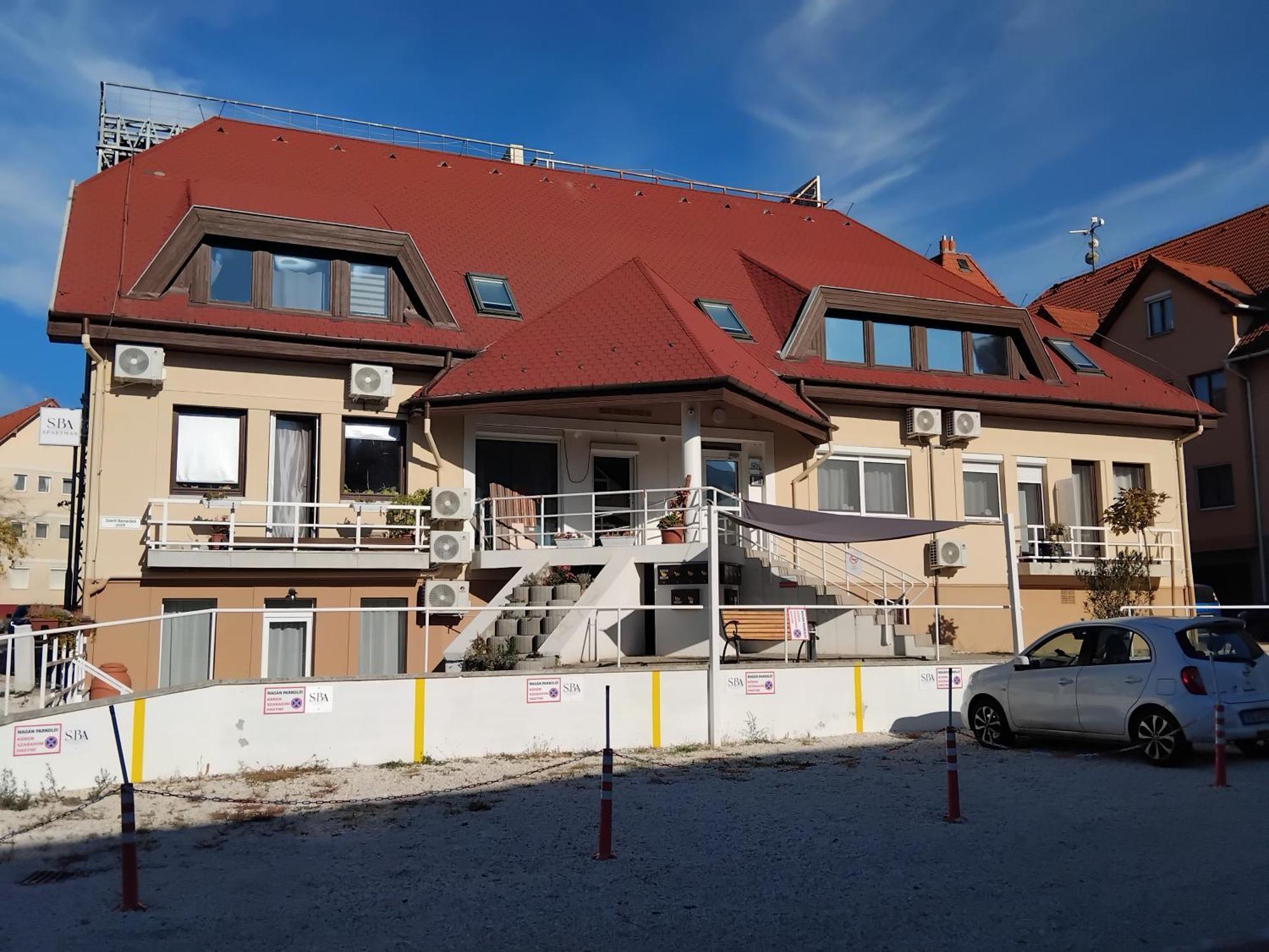 Szent Benedek Apartman Apartment Fot Luaran gambar