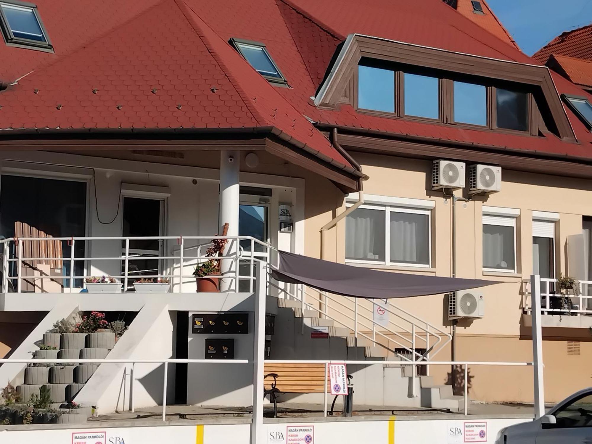 Szent Benedek Apartman Apartment Fot Luaran gambar
