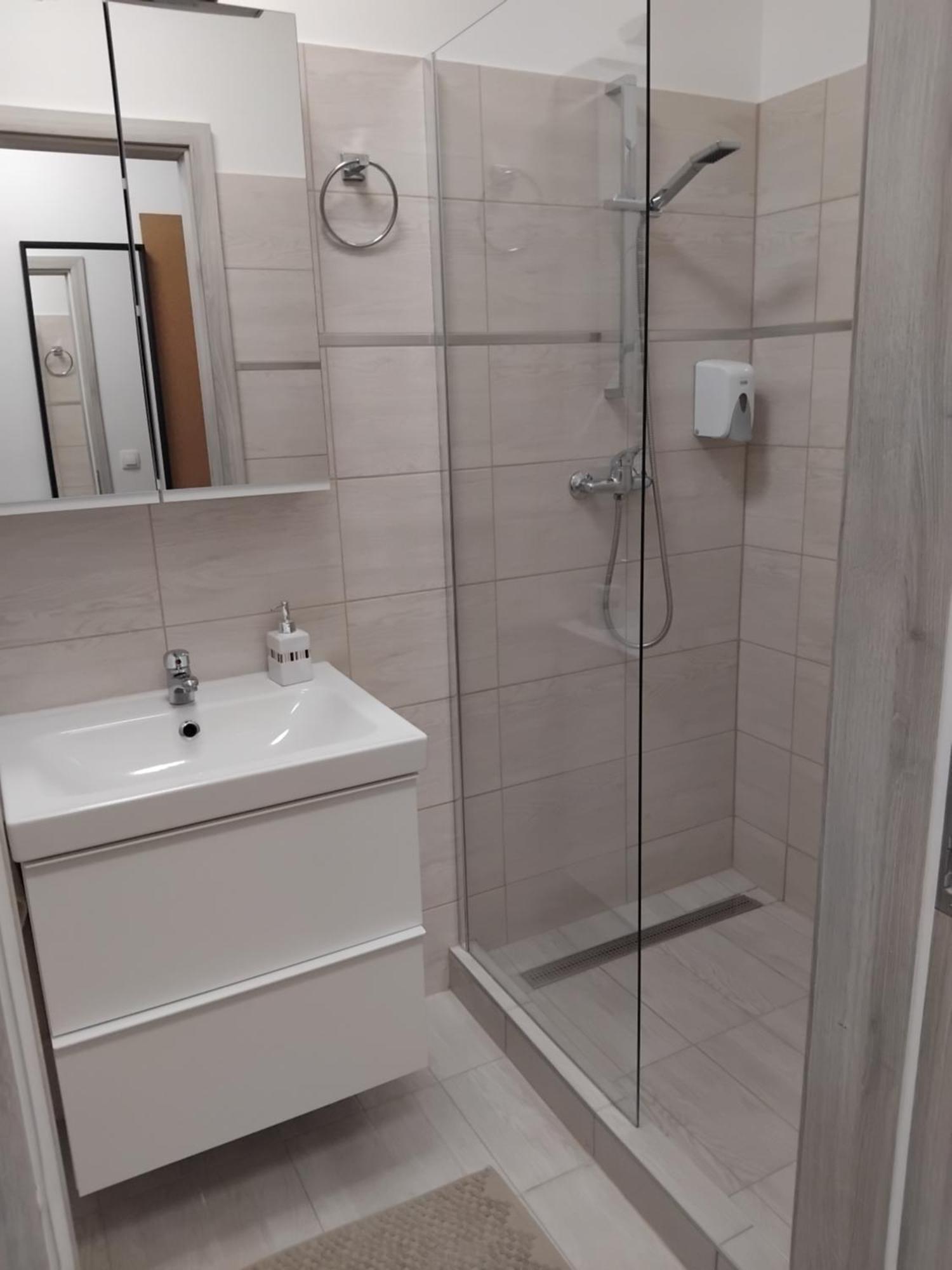 Szent Benedek Apartman Apartment Fot Luaran gambar