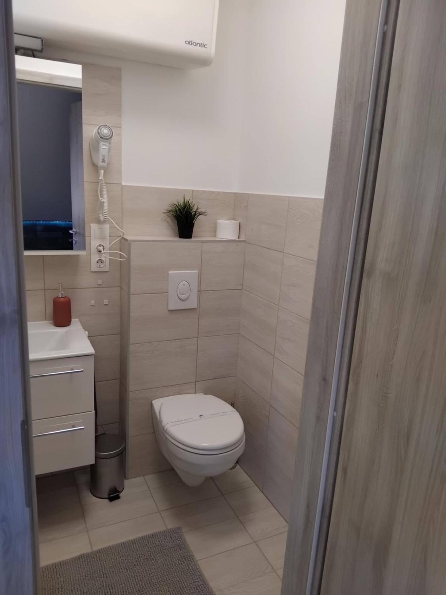 Szent Benedek Apartman Apartment Fot Luaran gambar